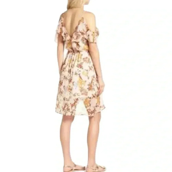 NWT Francesca‘s Mi Ami Peachy Floral Mini Dress Ruffle Off Shoulder Summer - Picture 8 of 10